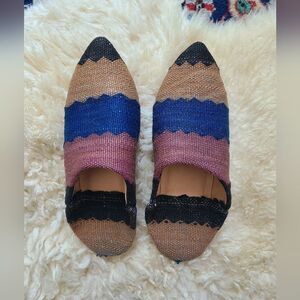 NWT Upcycled Moroccan Rug Slippers Size M [Womens 7-8]